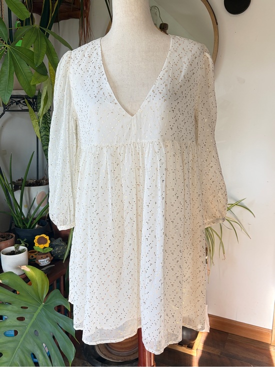 Aritzia Dresses & Skirts - Aritzia Sunday Best Gold Foil Dot Mini Babydoll Dress Small V-Neck Boho Holiday